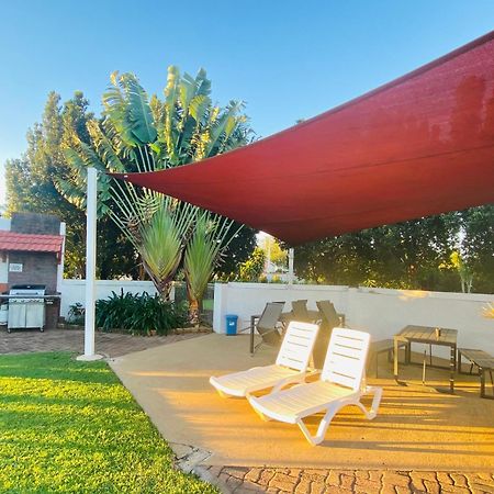 Bundaberg Spanish Motor Inn Екстер'єр фото